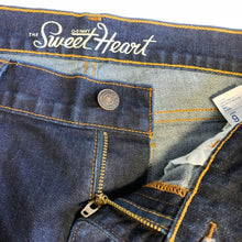 Load image into Gallery viewer, Pre-owned Old Navy The Sweetheart Jeans Mid Rise Dark Wash Skinny Blue Denim Size 6Short