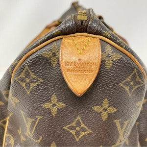 427 Pre Owned Authentic Louis Vuitton Monogram Speedy 30 Travel Handbag VI873