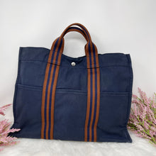 Load image into Gallery viewer, 025 Pre-owned  Vintage  Hermes Ale Line Tote