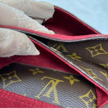 Load image into Gallery viewer, 387 Pre Owned Authentic Louis Vuitton Monogram Excentri Cite Handbag VI1003