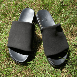 Pre-Owned EUC Soda Open Toe Slides Black Platform Sandal  Size 8.5