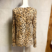 Load image into Gallery viewer, Pre-owned Calvin Klein Liquid Jersey Long Sleeve Soft Animal Print Pullover Top Sz Medium