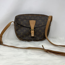 Load image into Gallery viewer, 341 Pre Owned Authentic Louis Vuitton Monogram Juene Fille Crossbody Bag TH1900
