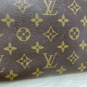 426 Pre Owned Authentic Louis Vuitton Monogram Trousse Demi Ronde Pouch TH1905