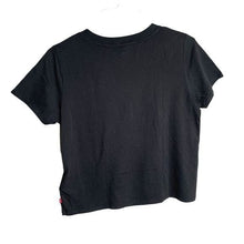 Load image into Gallery viewer, NWT Pre-owned Levi&#39;s Women&#39;s Round Neck Black Graphic Surf Crop Top Shirt Size Medium
