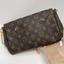 Load image into Gallery viewer, 181 Pre Owned Authentic Louis Vuitton Favorite MM Monogram Crossbody Bag SA4153
