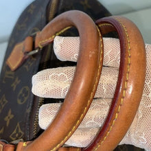 Load image into Gallery viewer, 262 Pre Owned Authentic Louis Vuitton Monogram Speedy 30 Travel Handbag VI 8911