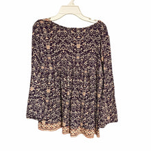 Load image into Gallery viewer, Pre-owned Lucky Brand Top Tunic Printed V-Neck Bell Sleeve Purple  Boho Blouse Size Small