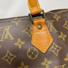 Load image into Gallery viewer, 434 Pre Owned Authentic Louis Vuitton Monogram Speedy 40 Travel Handbag MB9001