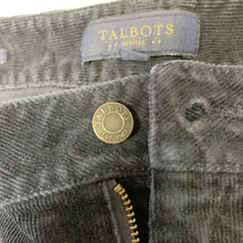 Load image into Gallery viewer, EUC Pre-owned Talbots Petites Women&#39;s Mid Rise Navy Corduroy Curvy Bootcut Jeans Size 8P