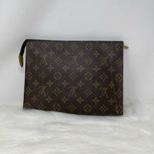 Load image into Gallery viewer, 416 Pre Owned Authentic Vintage Louis Vuitton Monogram Toiletry Pouch Bag