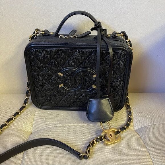 170 Pre Owned Auth CHANEL Caviar Quilted Filigree Vanity Case Chain Bag 26421054