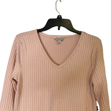 Load image into Gallery viewer, NWT Pre-owned Falls Creek V Neck Long Sleeve Ruffle Soft Flowy Peach Knit Sweater Sz Small