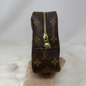 381 Preowned Auth Louis Vuitton Trousse Toiletry Cosmetic Clutch Monogram NO0928