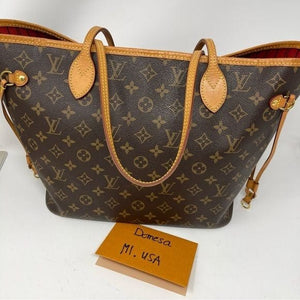 175 Pre Owned Authentic Louis Vuitton Monogram Neverfull MM Tote Bag AR2188