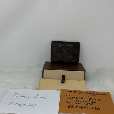 271 Pre Owned Auth Louis Vuitton Monogram Envelope Business Card Holder CA0916