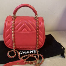 Load image into Gallery viewer, 188 Pre Owned Auth CHANEL Lambskin Reverse Chevron Mini 2Way Flap Bag 24320984