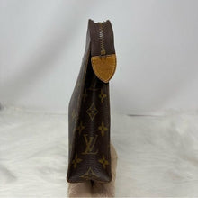 Load image into Gallery viewer, 416 Pre Owned Authentic Vintage Louis Vuitton Monogram Toiletry Pouch Bag