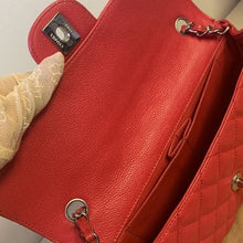Load image into Gallery viewer, 189 Pre Owned Auth CHANEL Caviar Quilted East West Flap Red Shoulder Bag 9676593