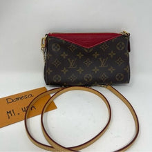 Load image into Gallery viewer, 186 Pre Owned Auth Louis Vuitton Monogram Pallas Clutch Chain Crossbody CA3106