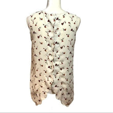 Load image into Gallery viewer, EUC Pre-owned Pleione Sleeveless Top Scallop Back Beautiful Floral Blouse Tops Size XS