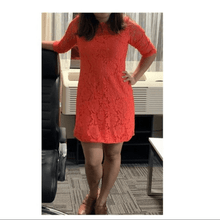 Load image into Gallery viewer, Pre-owned Vince Camuto Coral Lace Dress Size 8