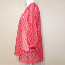 Load image into Gallery viewer, Pre-Owned Susan Graver Split Neckline Lace Top Size Medium
