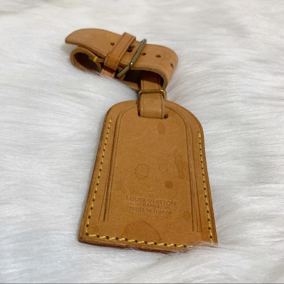 Pre-Owned Authentic Louis Vuitton Leather Name Tag (006
