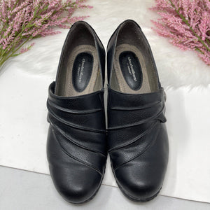 Pre-Owned Women Cloudwalkers by avenue Sabella Black Leather Slip On Clogs Shoes Size 10W