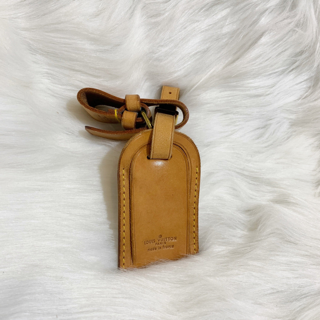 Pre-Owned Authentic Louis Vuitton Leather Name Tag (004)